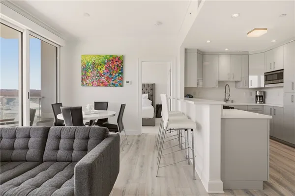 $485,000 | 1 Tower Drive, Unit 604, Portsmouth, RI 02871