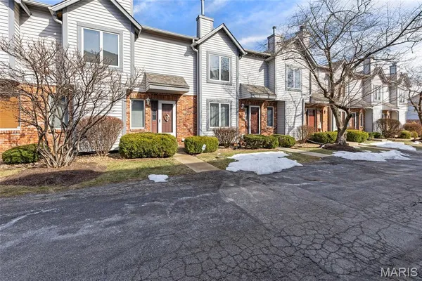 $223,000 | 3405 Sherman Park Drive, St. Charles, MO 63303