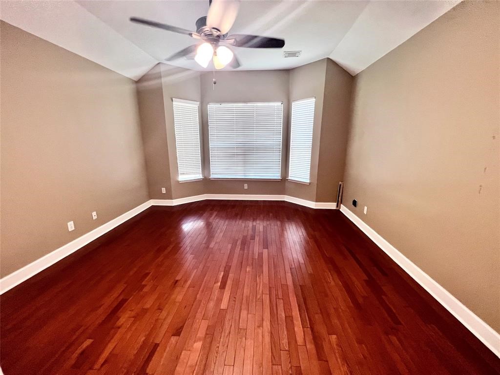 16902 Sandy Reef Court Friendswood, TX 77546 - Photo 11 of 31