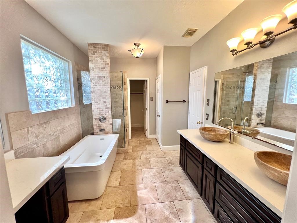 16902 Sandy Reef Court Friendswood, TX 77546 - Photo 13 of 31