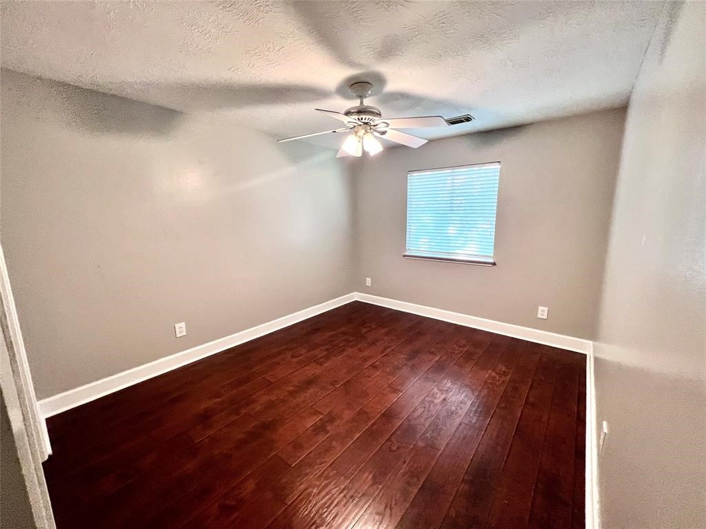 16902 Sandy Reef Court Friendswood, TX 77546 - Photo 24 of 31