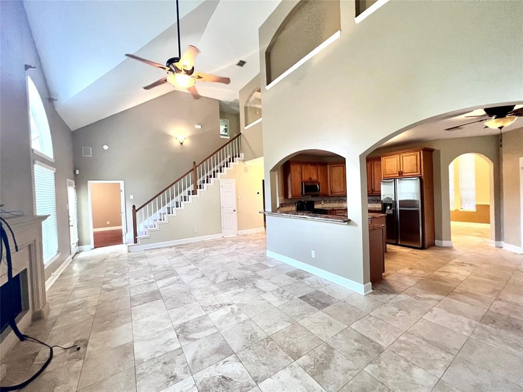 16902 Sandy Reef Court Friendswood, TX 77546 - Photo 6 of 31