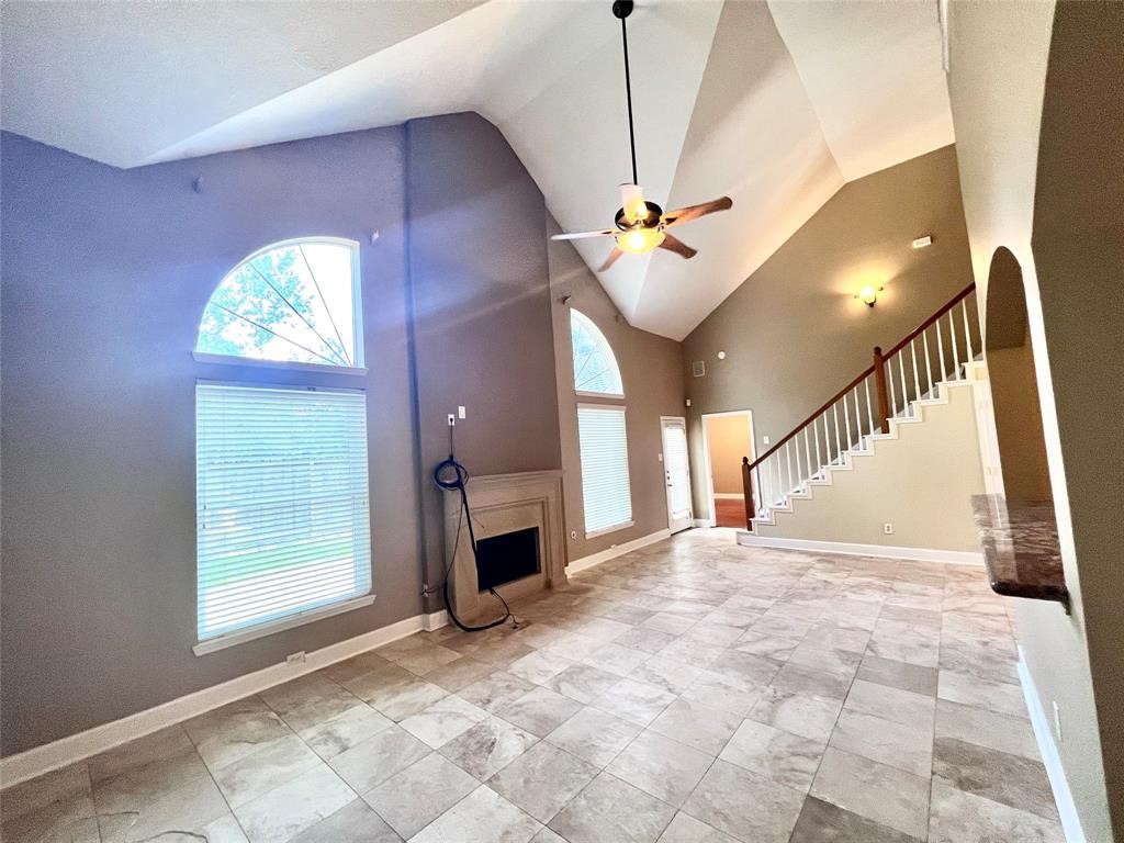 16902 Sandy Reef Court Friendswood, TX 77546 - Photo 7 of 31