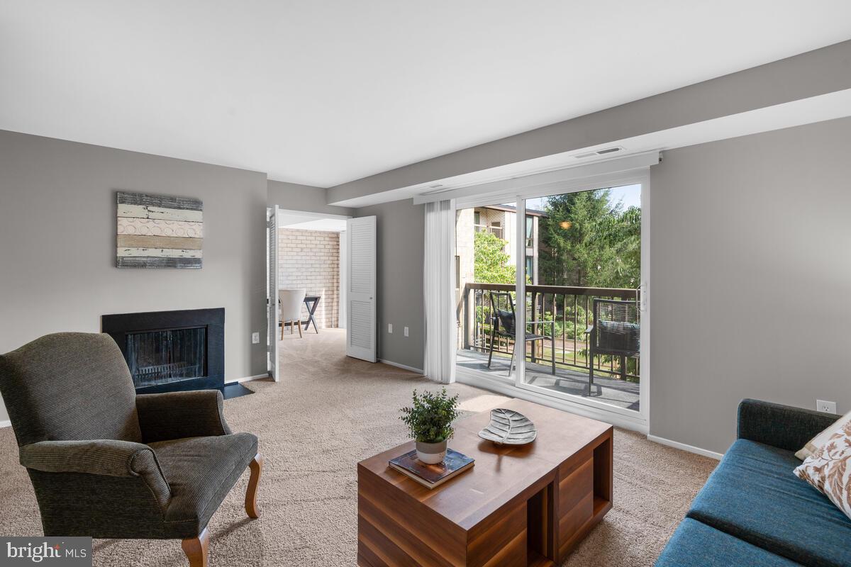 10002 Stedwick Road, Unit 204 Gaithersburg, MD 20886 - Photo 11 of 39 Gallery Image 11
