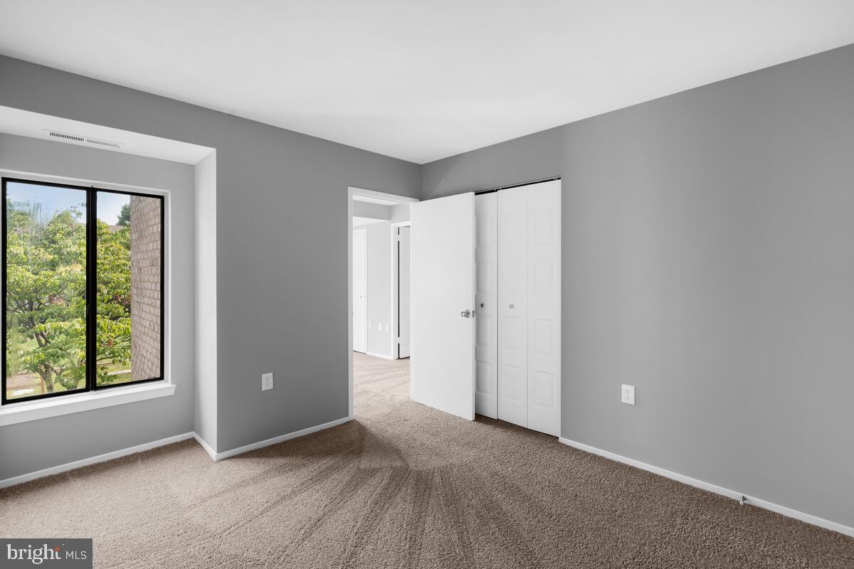 10002 Stedwick Road, Unit 204 Gaithersburg, MD 20886 - Photo 25 of 39 Gallery Image 25