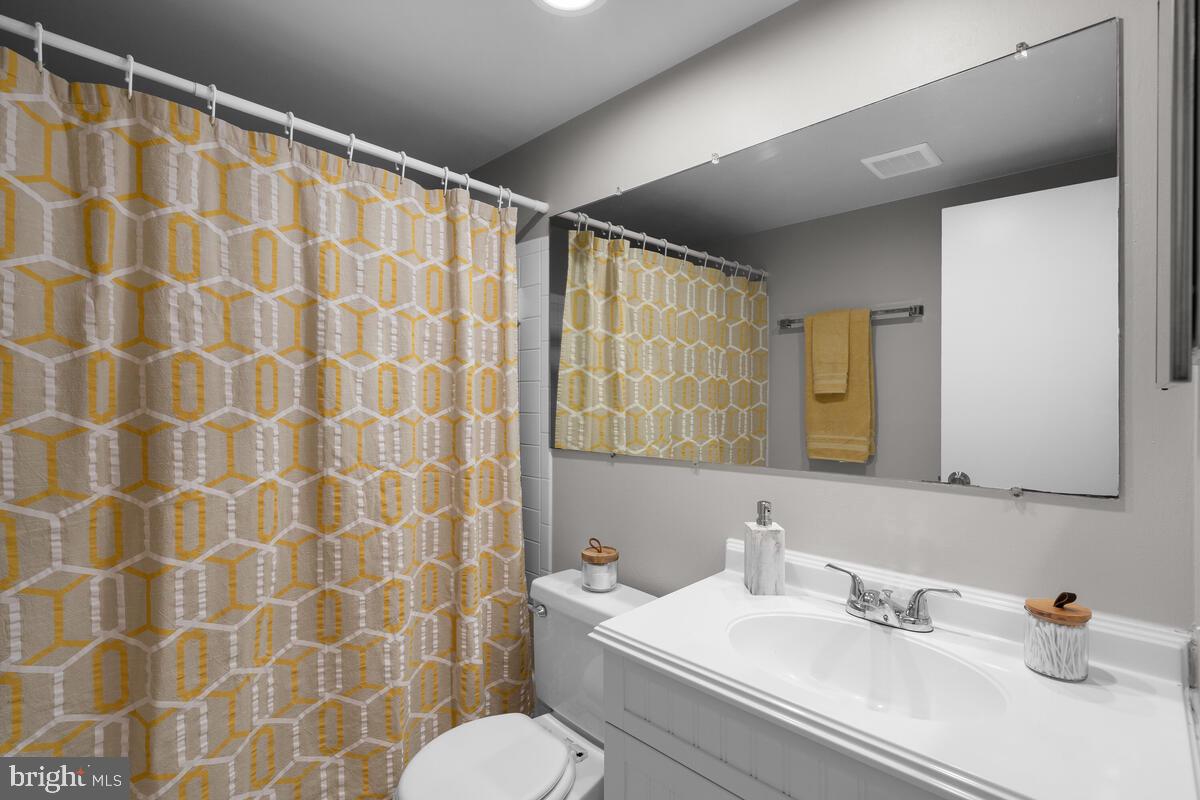 10002 Stedwick Road, Unit 204 Gaithersburg, MD 20886 - Photo 27 of 39 Gallery Image 27