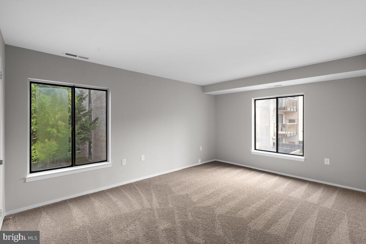 10002 Stedwick Road, Unit 204 Gaithersburg, MD 20886 - Photo 28 of 39 Gallery Image 28