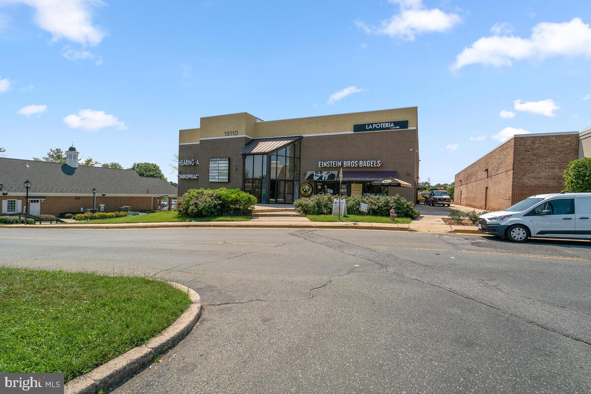 10002 Stedwick Road, Unit 204 Gaithersburg, MD 20886 - Photo 38 of 39 Gallery Image 38