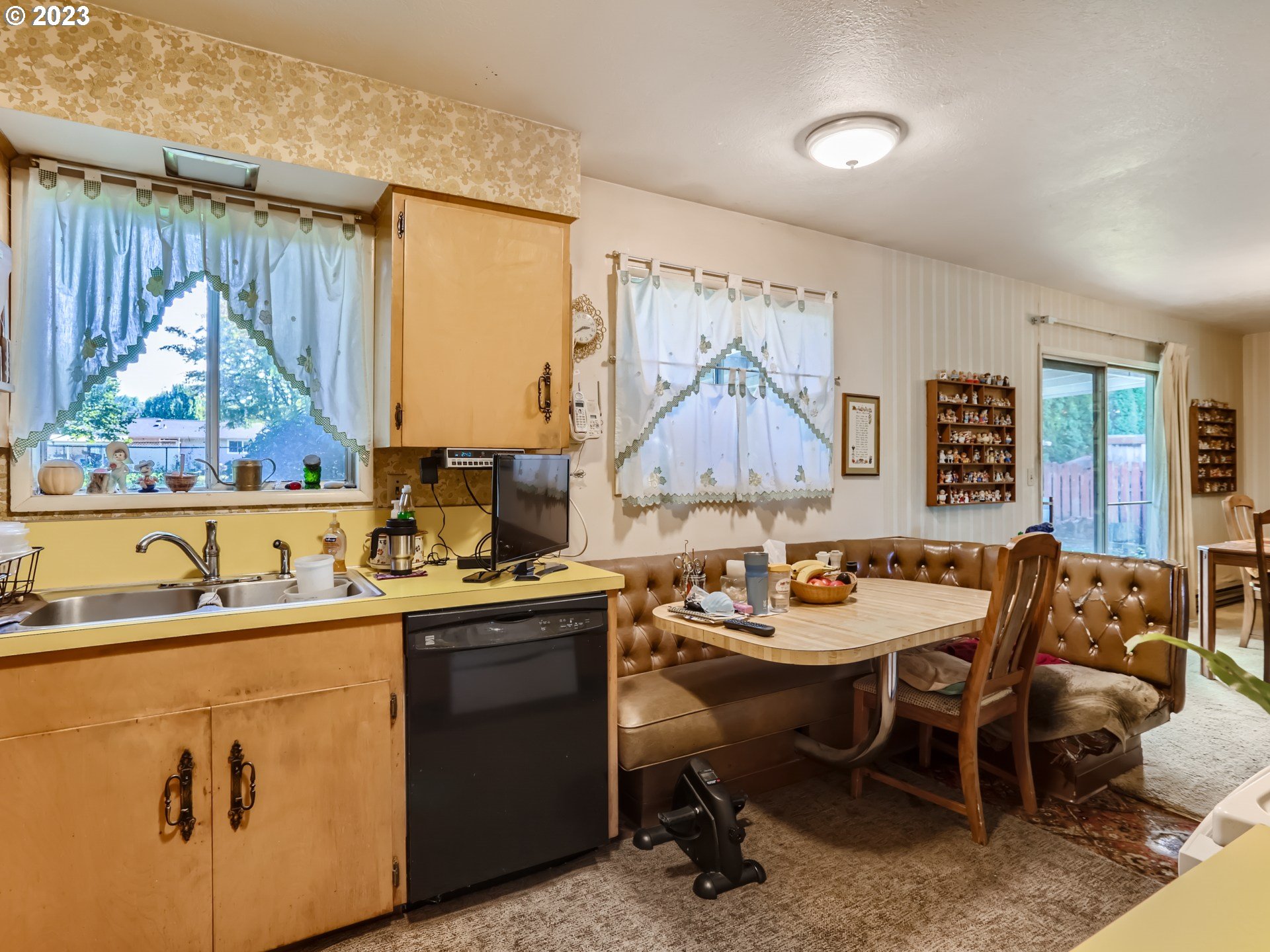 5220 Southeast Welch Road Gresham, OR 97080 - Photo 7 of 20 Gallery Image 7
