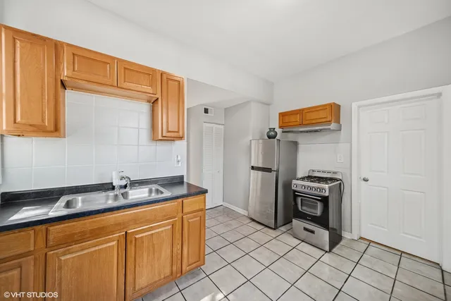 $699,000 | 2824 West Cermak Road, Chicago, IL 60623