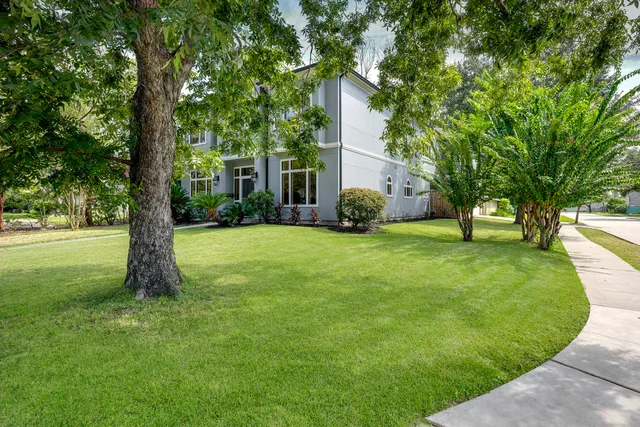 $1,175,000 | 5519 Newcastle Street, Bellaire, TX 77401