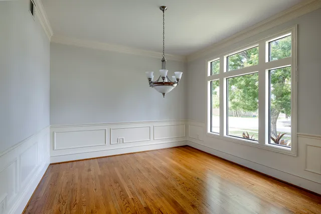 $1,175,000 | 5519 Newcastle Street, Bellaire, TX 77401