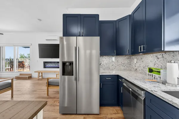 $3,000 | 300 East 24th Street, Riviera Beach, FL 33404