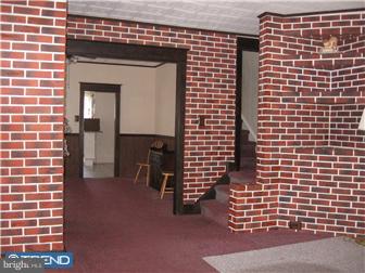 436 East Cheltenham Avenue Philadelphia, PA 19120 - Photo 4 of 10 Living Room