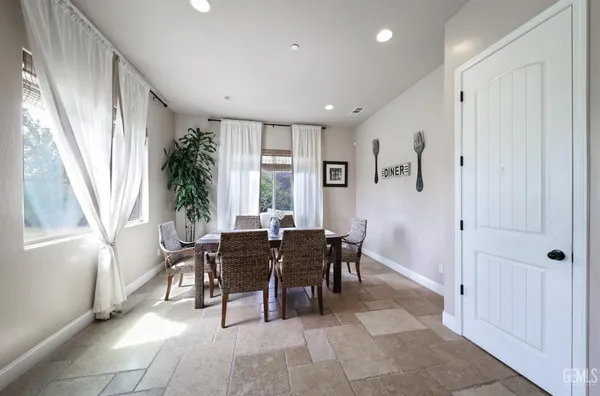 $740,000 | Undisclosed Address, Bakersfield, CA 93314