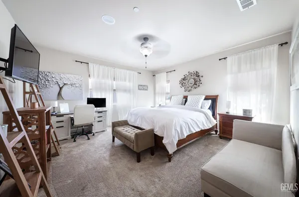 $740,000 | Undisclosed Address, Bakersfield, CA 93314