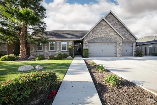 $740,000 | Undisclosed Address, Bakersfield, CA 93314