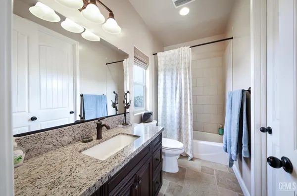 $740,000 | Undisclosed Address, Bakersfield, CA 93314