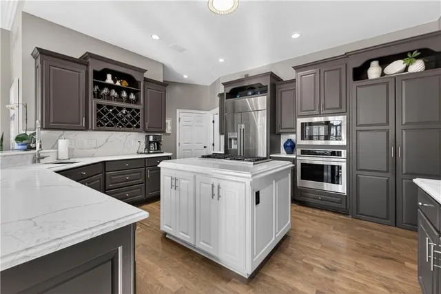 $1,100,000 | 9636 Cailler Drive, Lenexa, KS 66220