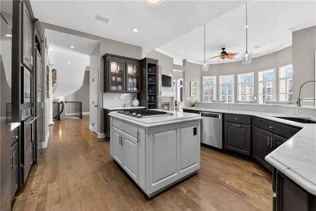 $1,100,000 | 9636 Cailler Drive, Lenexa, KS 66220