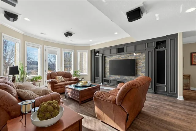 $1,100,000 | 9636 Cailler Drive, Lenexa, KS 66220