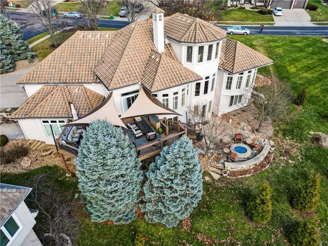 $1,100,000 | 9636 Cailler Drive, Lenexa, KS 66220