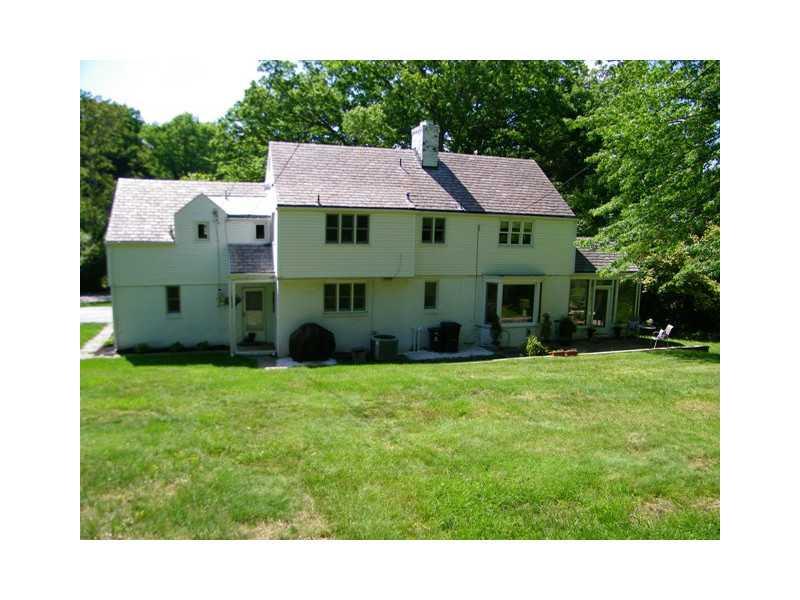 403 Rosslyn Road Rosslyn Farms, PA 15106 - Photo 22 of 25 Exterior Back.