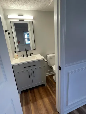 $2,000 | 415 Parkdale Drive, Unit 8F, Charleston, SC 29414