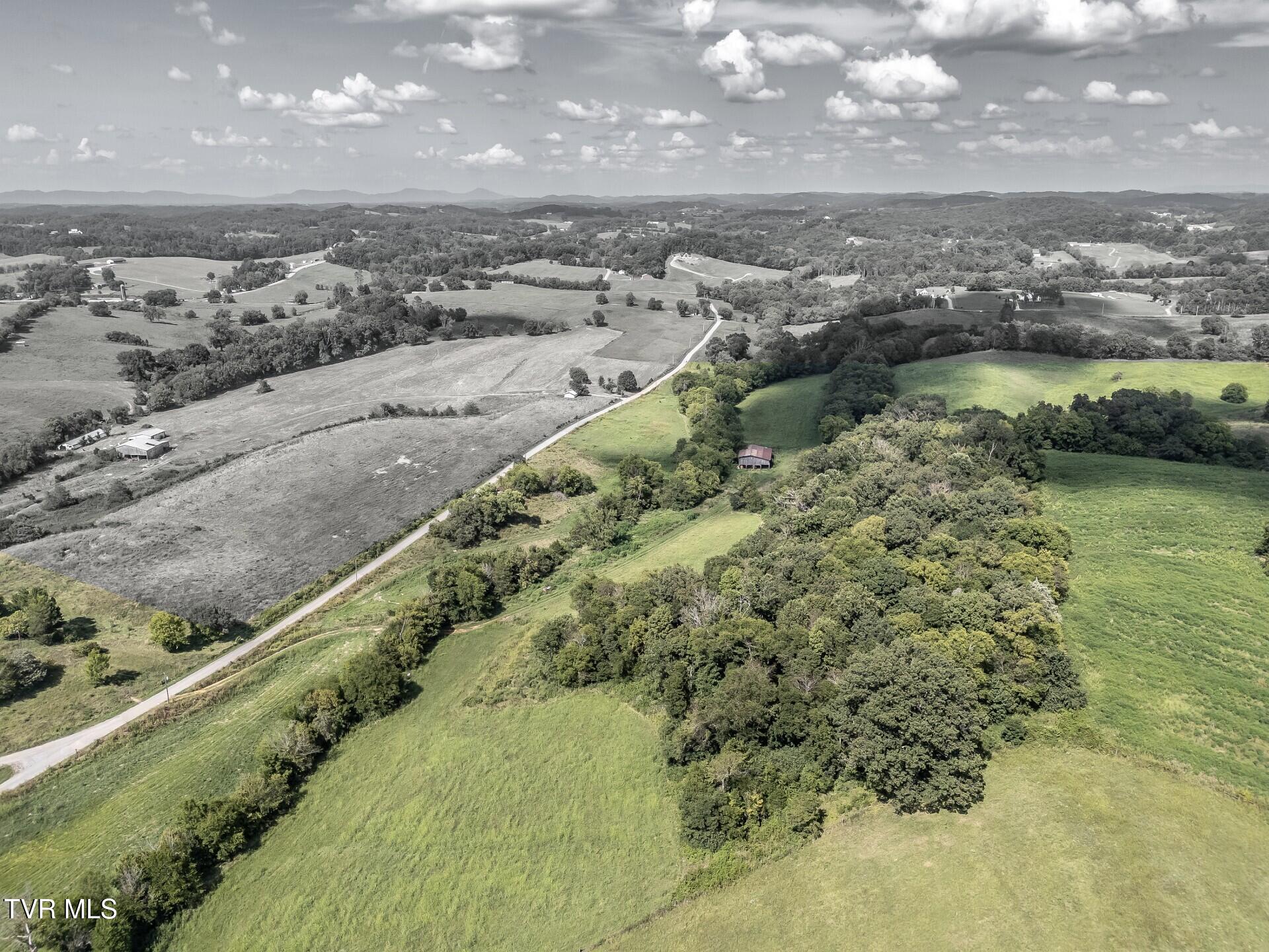 1410 Timber Ridge Road Greeneville, TN 37743 - Photo 24 of 46 thumbnail_1410TimberRidgeG_027