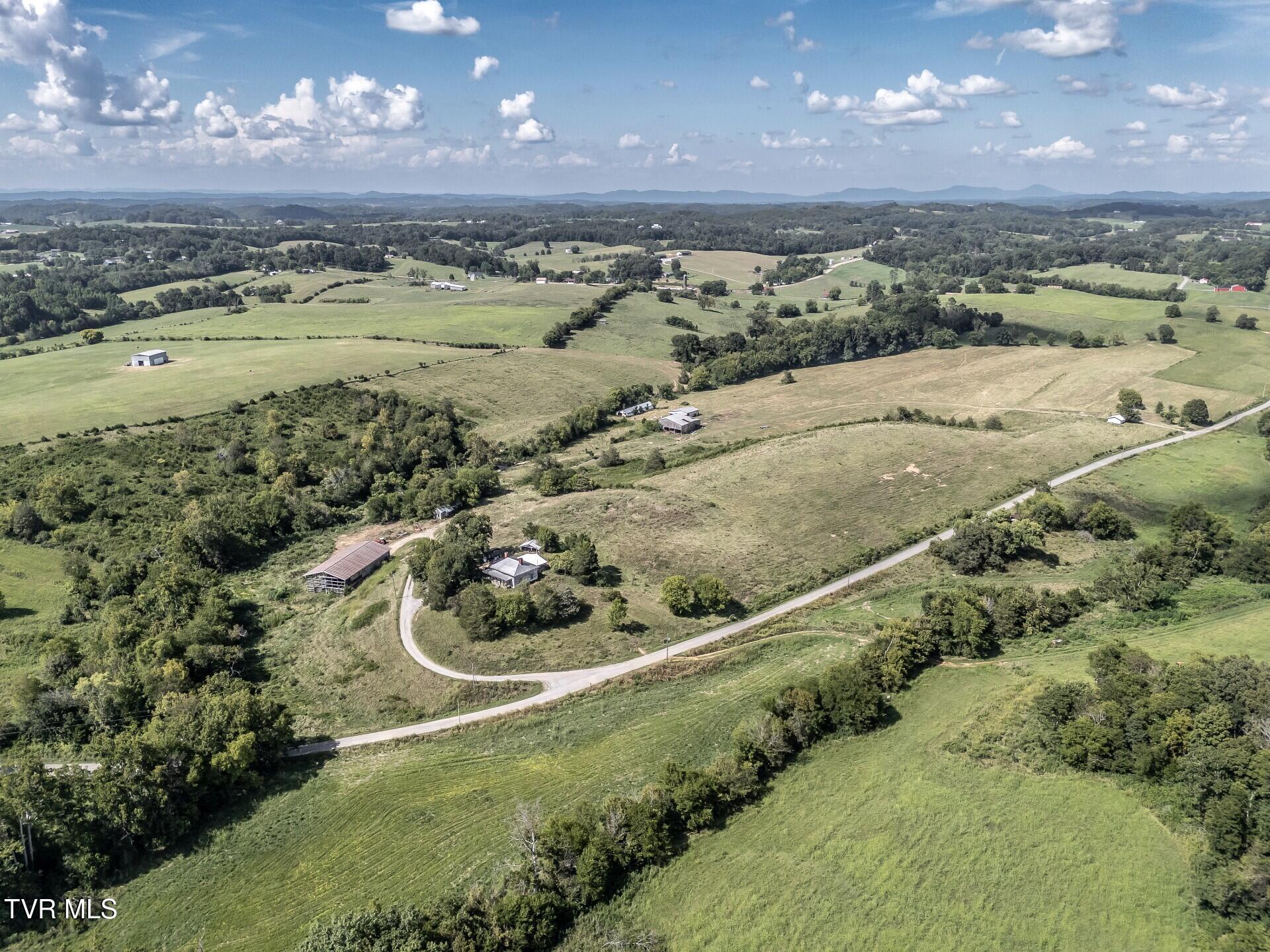 1410 Timber Ridge Road Greeneville, TN 37743 - Photo 25 of 46 thumbnail_1410TimberRidgeG_028