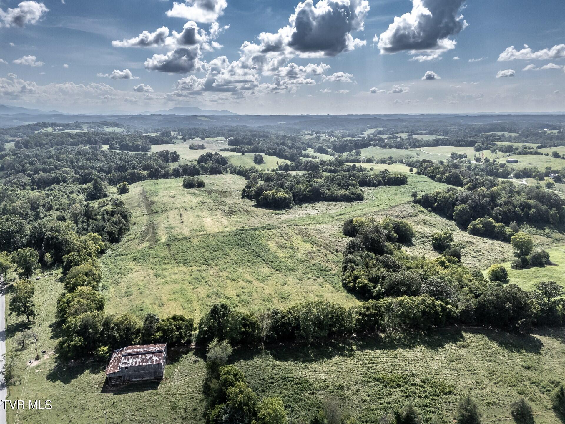 1410 Timber Ridge Road Greeneville, TN 37743 - Photo 34 of 46 thumbnail_1410TimberRidgeG_041