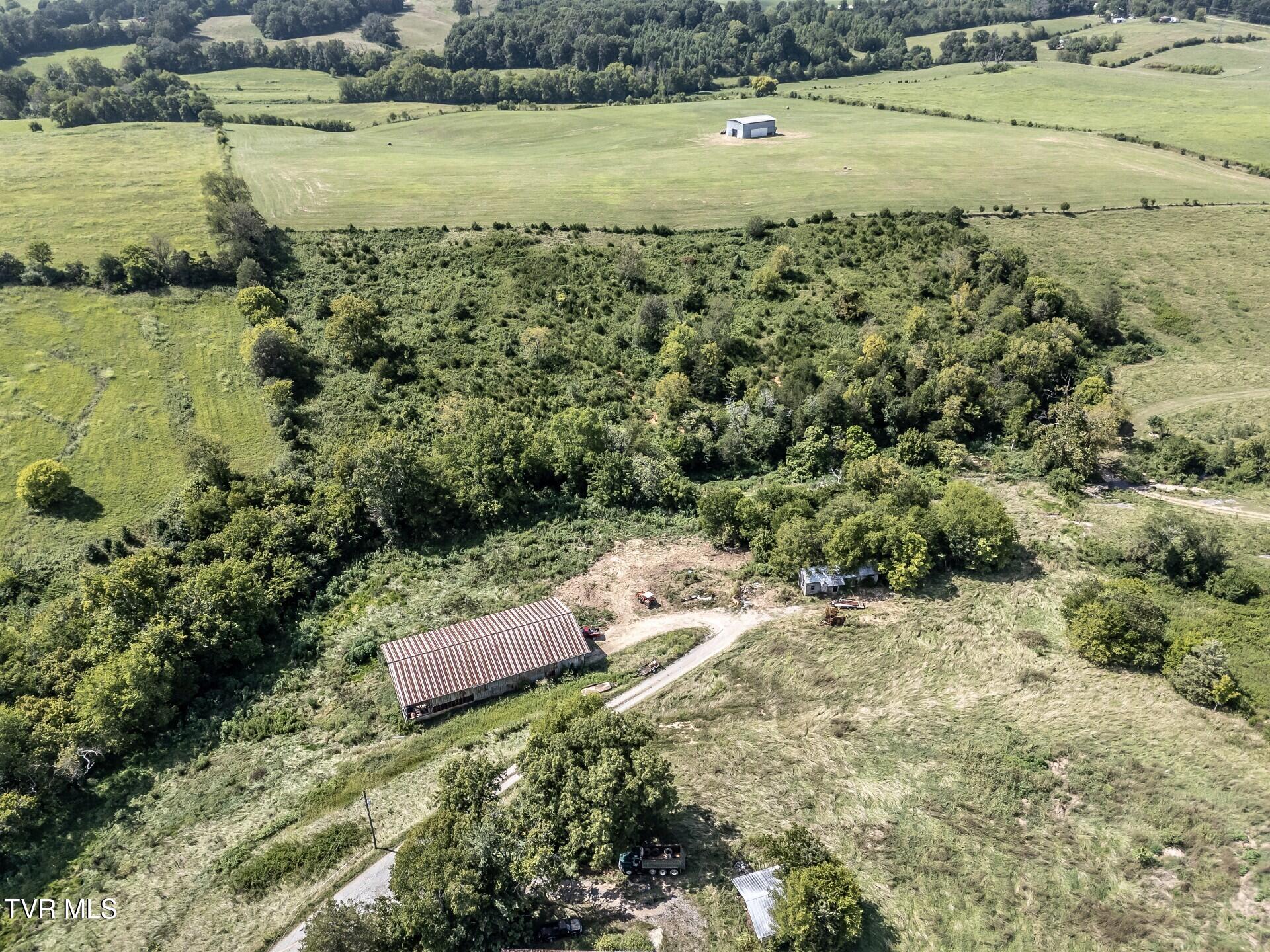 1410 Timber Ridge Road Greeneville, TN 37743 - Photo 4 of 46 thumbnail_1410TimberRidgeG_002