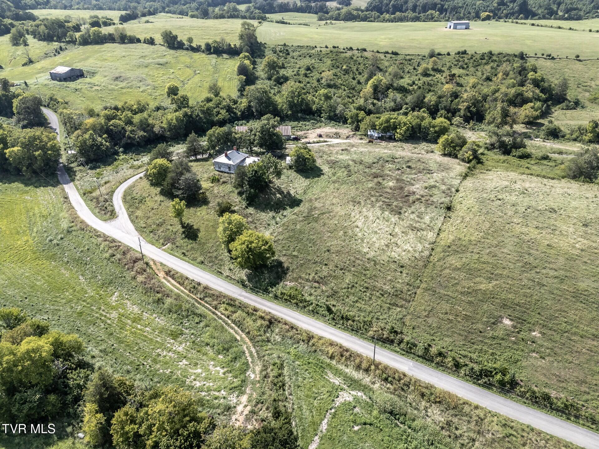1410 Timber Ridge Road Greeneville, TN 37743 - Photo 41 of 46 thumbnail_1410TimberRidgeG_053