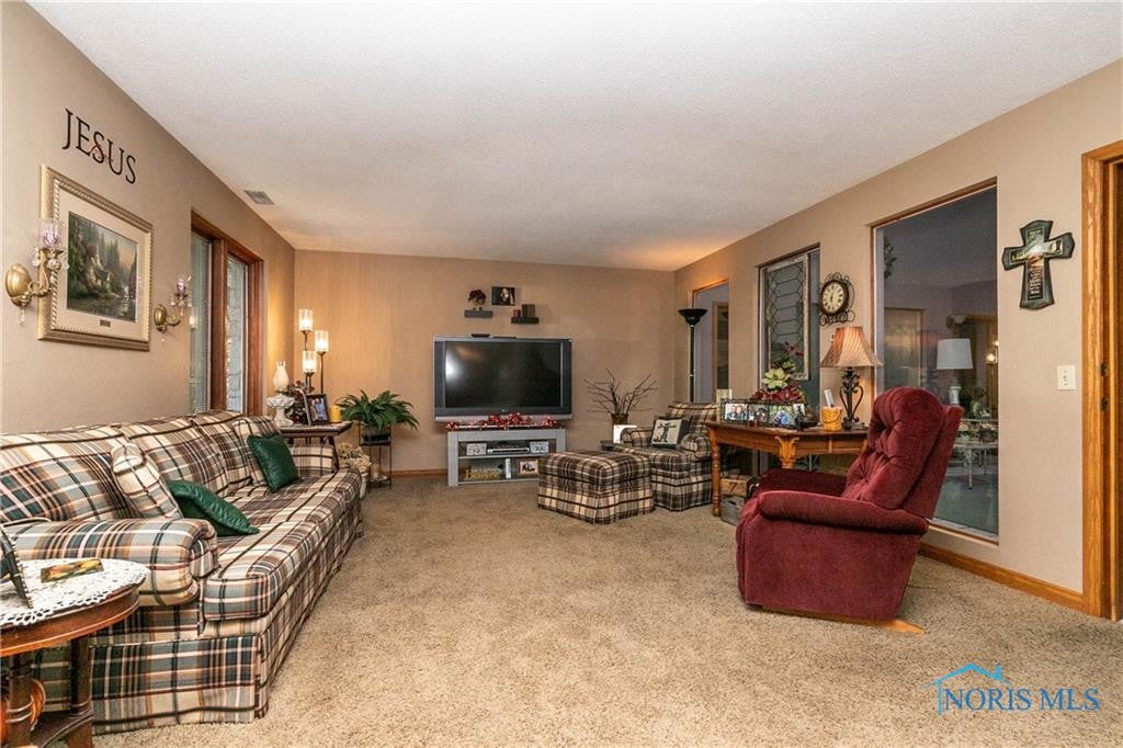 15539 Harris Road Defiance, OH 43512 - Photo 10 of 45 Gallery Image 10