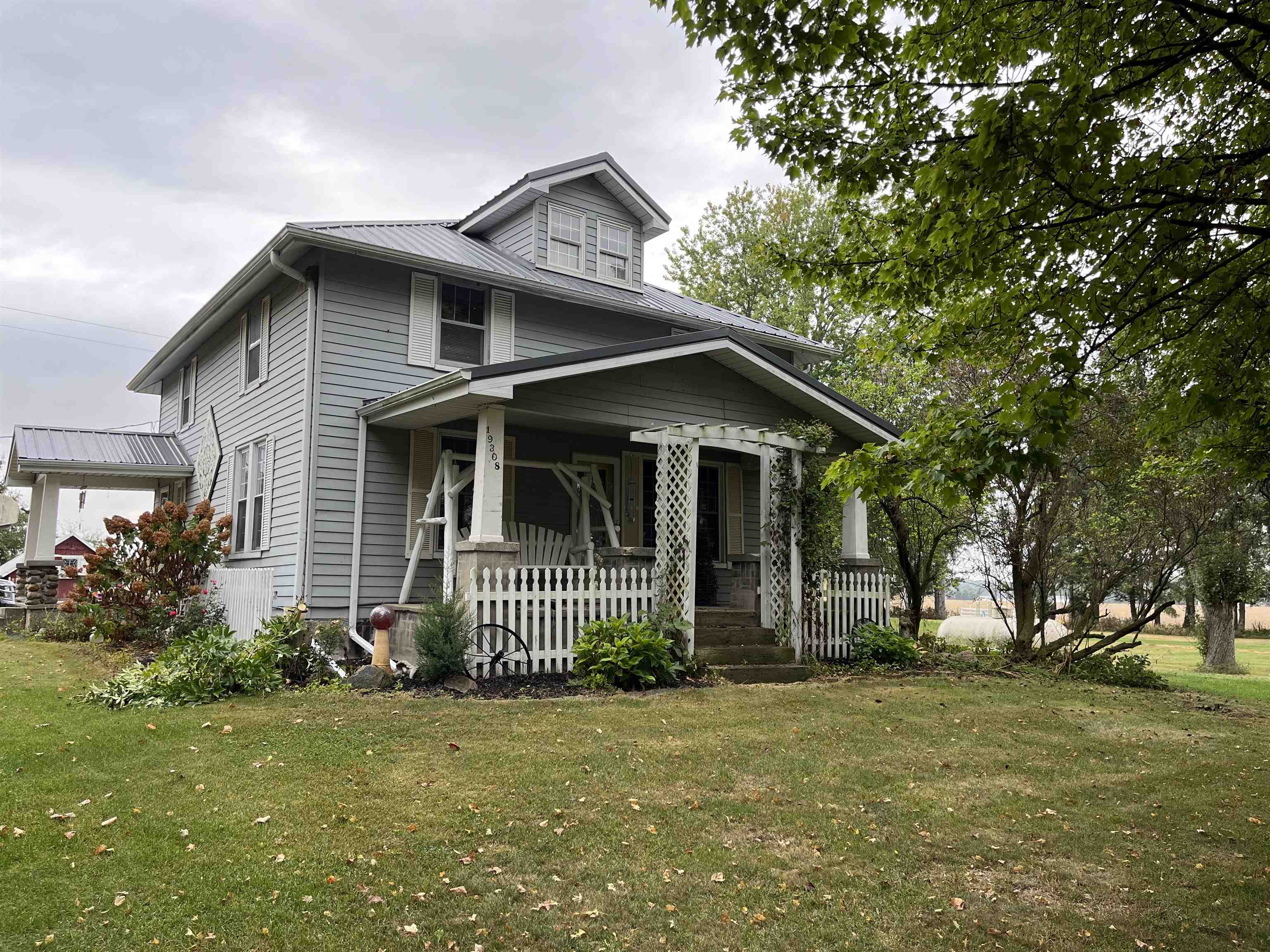 19308 Bishop Road New Lothrop, MI 48460 - Photo 1 of 52 50156601-7864a7c2-be04-4eed-9419-aa2573d6e3ad.JPG