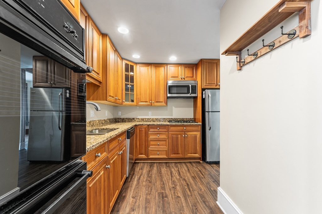 59 Washington Street Hudson, MA 01749 - Photo 14 of 34