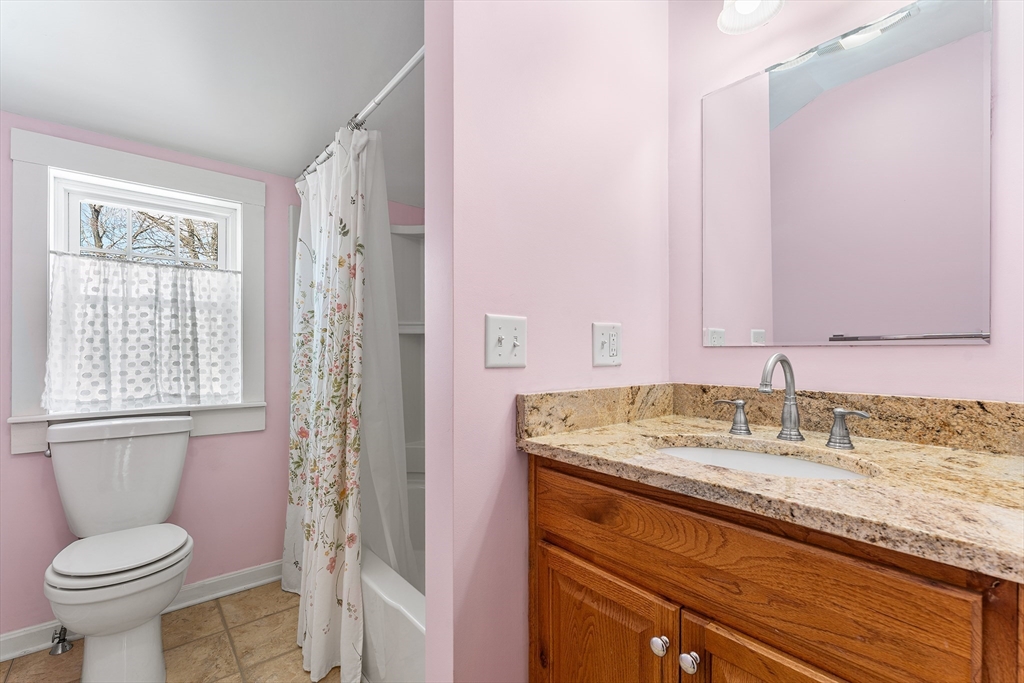 59 Washington Street Hudson, MA 01749 - Photo 23 of 34