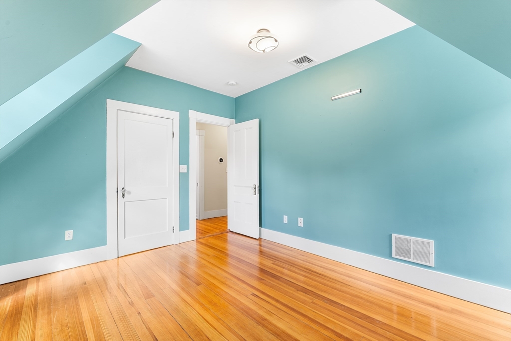 59 Washington Street Hudson, MA 01749 - Photo 26 of 34