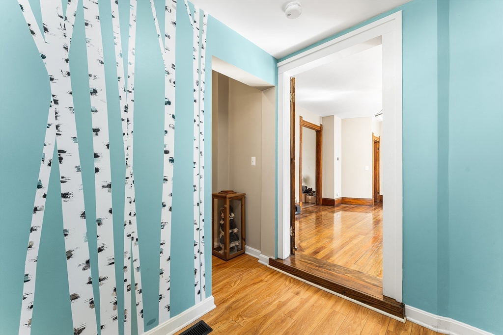 59 Washington Street Hudson, MA 01749 - Photo 4 of 34