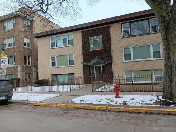 $219,000 | 420 South Kenilworth Avenue, Unit 18, Oak Park, IL 60302