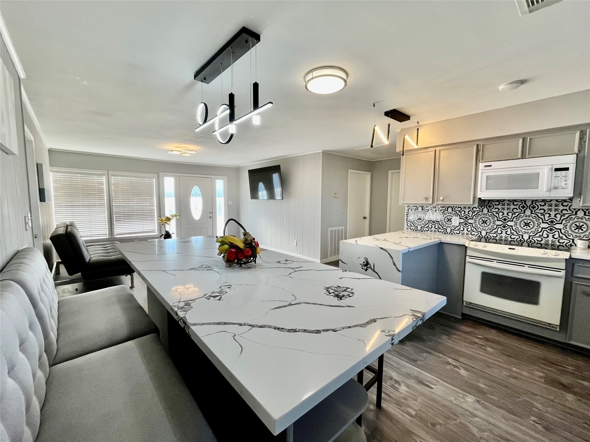 610 Seashell Drive Surfside Beach, TX 77541 - Photo 13 of 42