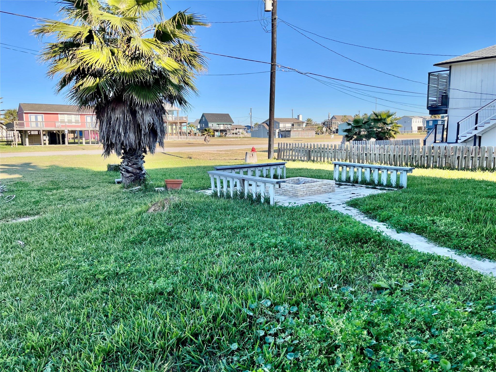 610 Seashell Drive Surfside Beach, TX 77541 - Photo 42 of 42 a view of a garden