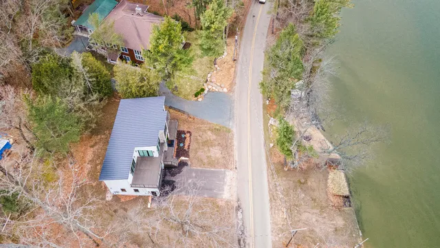 $1,600,000 | 7505 South Lakeshore Drive, Pentwater, MI 49449