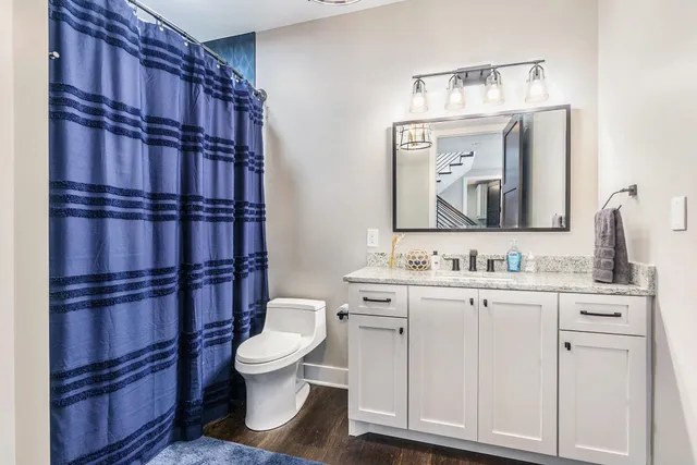 $1,600,000 | 7505 South Lakeshore Drive, Pentwater, MI 49449