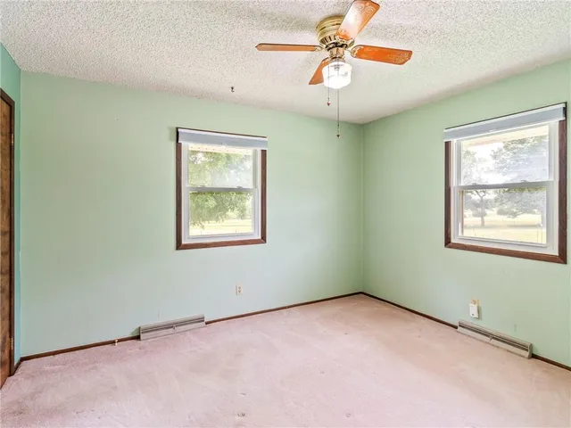 $330,000 | 6748 Old Highway, Cameron, MO 64429