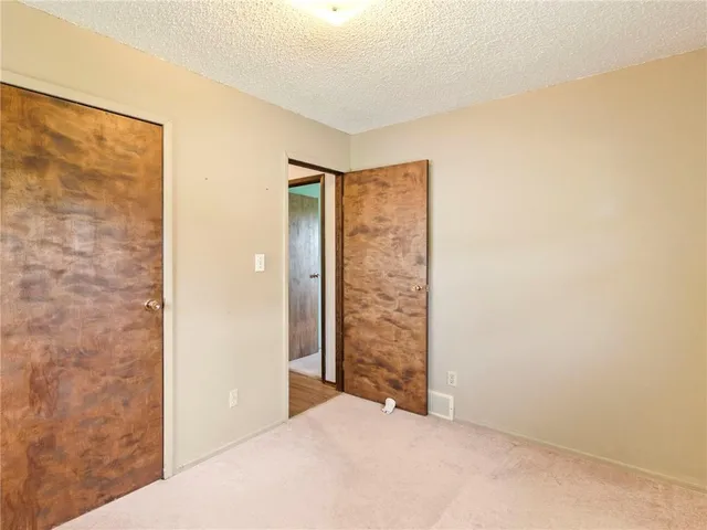 $330,000 | 6748 Old Highway, Cameron, MO 64429