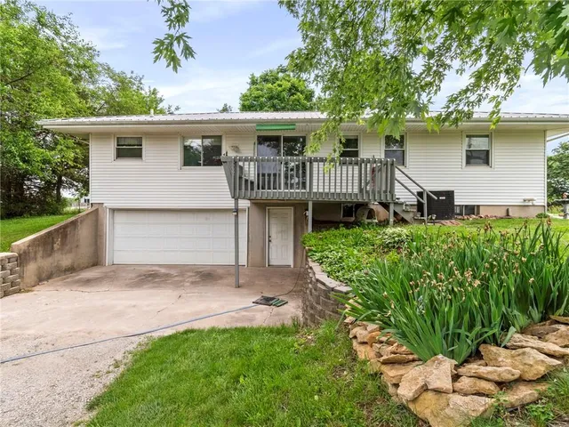 $330,000 | 6748 Old Highway, Cameron, MO 64429