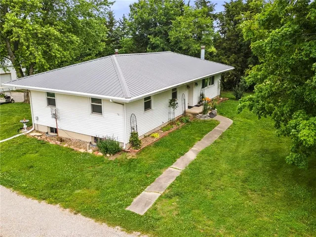 $330,000 | 6748 Old Highway, Cameron, MO 64429