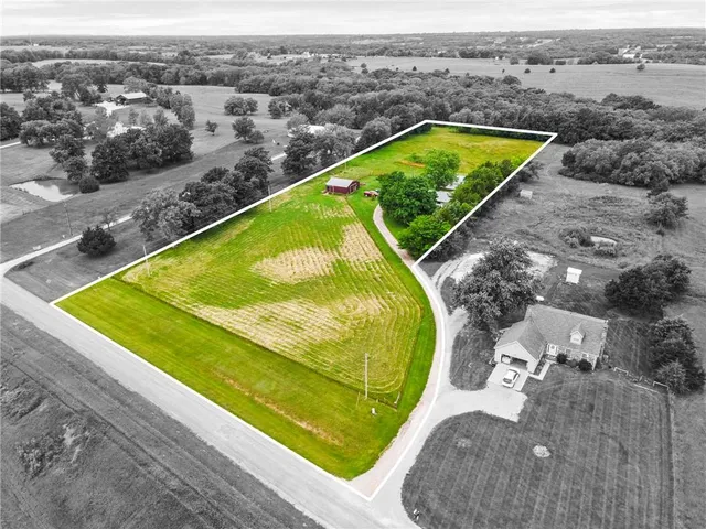 $330,000 | 6748 Old Highway, Cameron, MO 64429