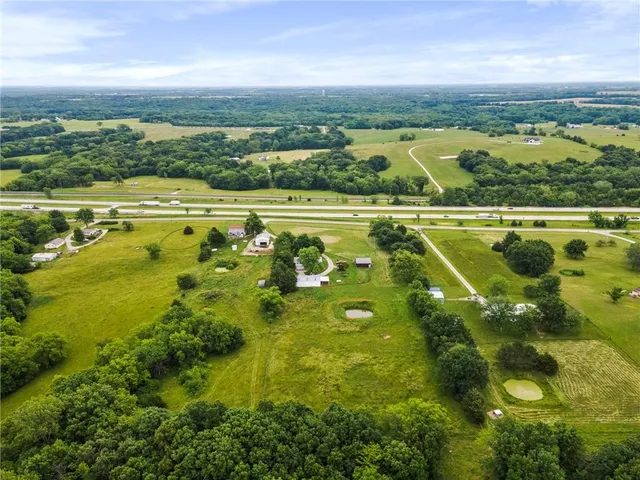 $330,000 | 6748 Old Highway, Cameron, MO 64429